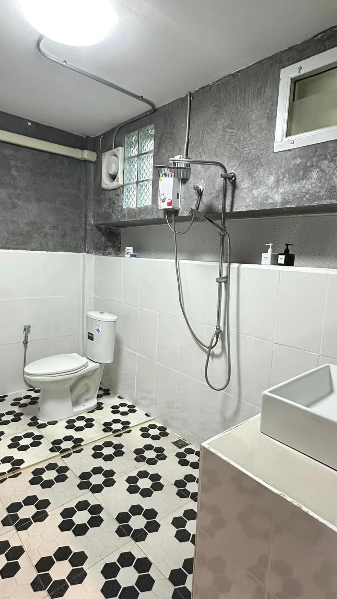 บ้านภทรพรรณ ขุนยวม แม่ฮ่องสอน Ban Pataraphan Khunyuam Maehongson Thailand Ban Khun Yuam Екстериор снимка