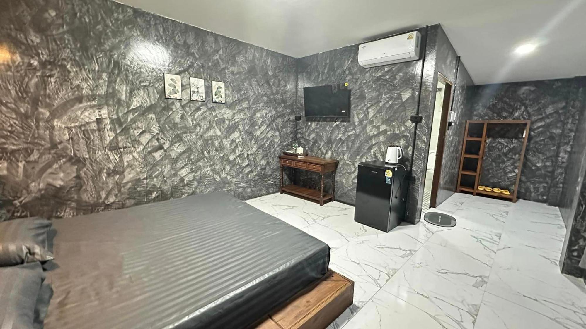 บ้านภทรพรรณ ขุนยวม แม่ฮ่องสอน Ban Pataraphan Khunyuam Maehongson Thailand Ban Khun Yuam Екстериор снимка